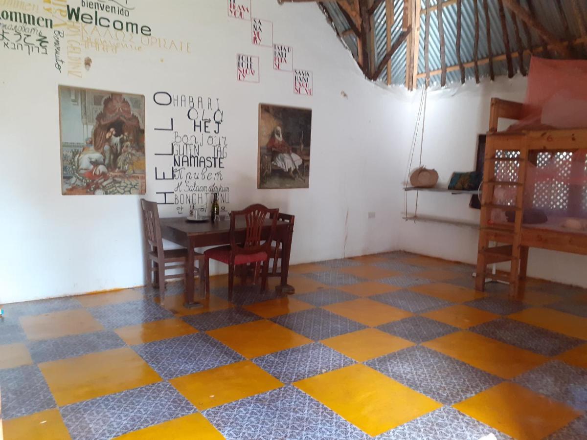 Gecko Nature Lodge Home Of Swahili Divers The Best Dive Center And Famous Gecko Restaurant Verani Extérieur photo